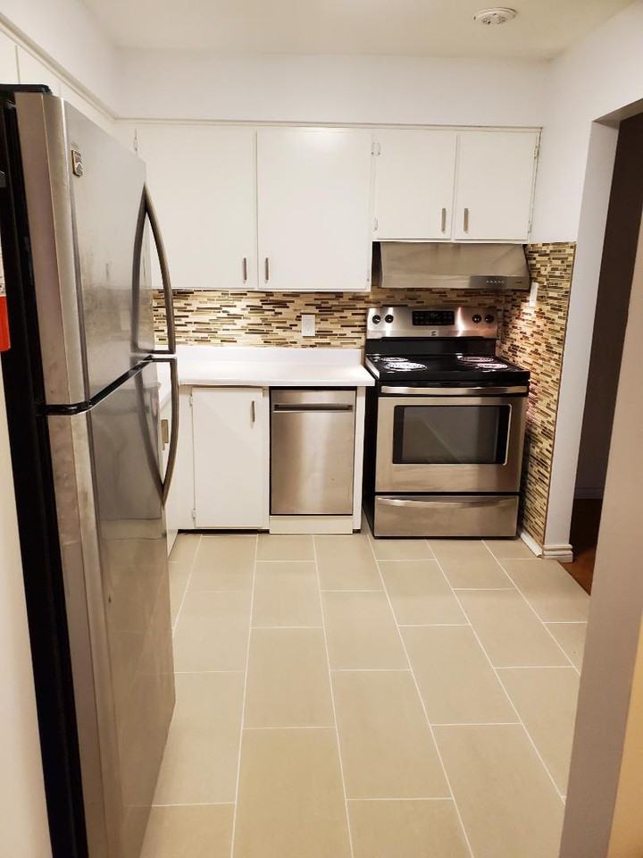 6 Village Greenway - Photo 3 of 13