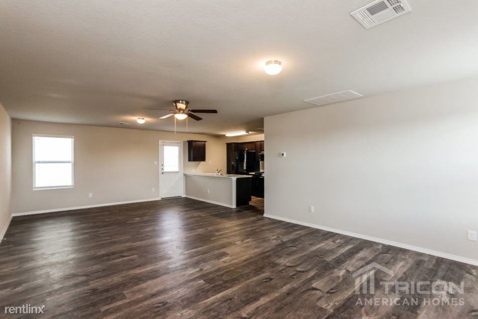 8525 Amistad Cv - Photo 2 of 31