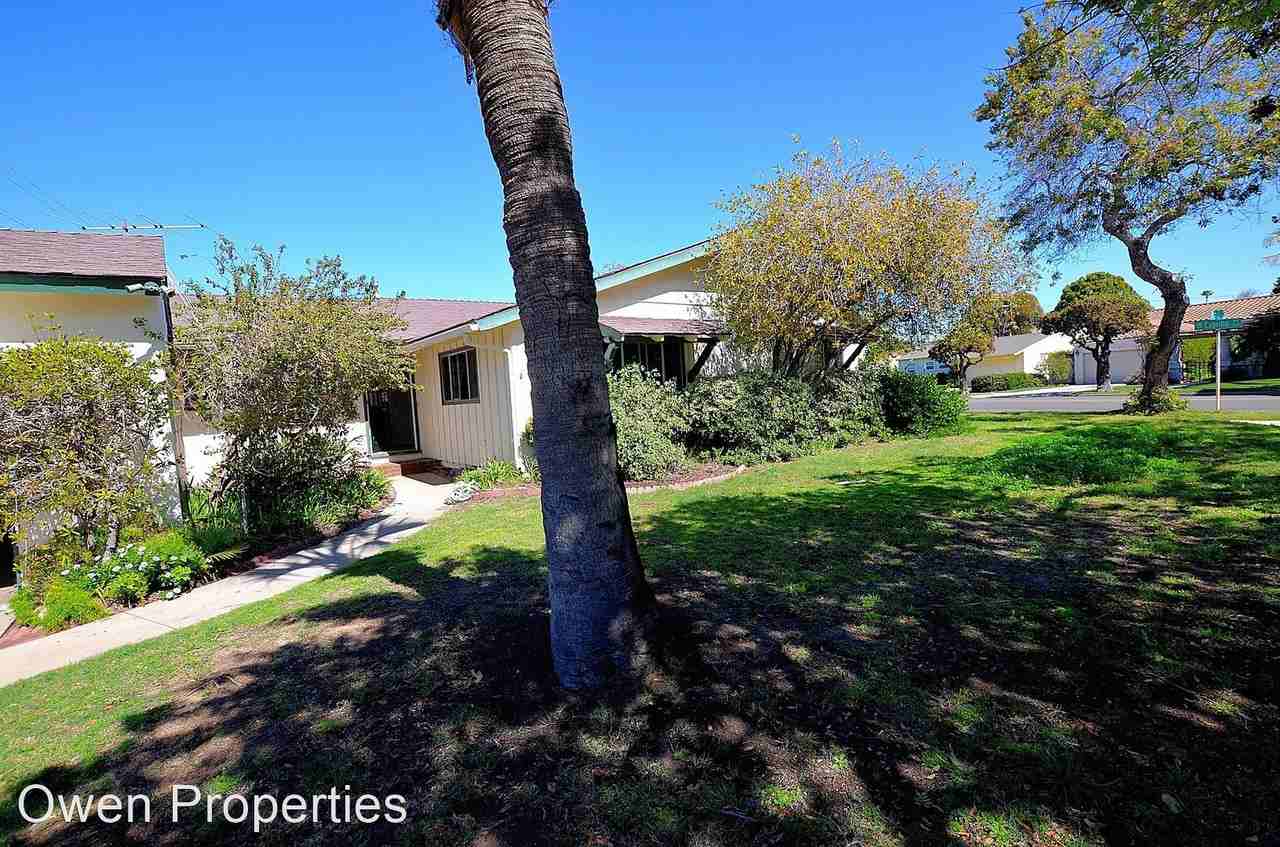 151 Acacia Way - Photo 2 of 28