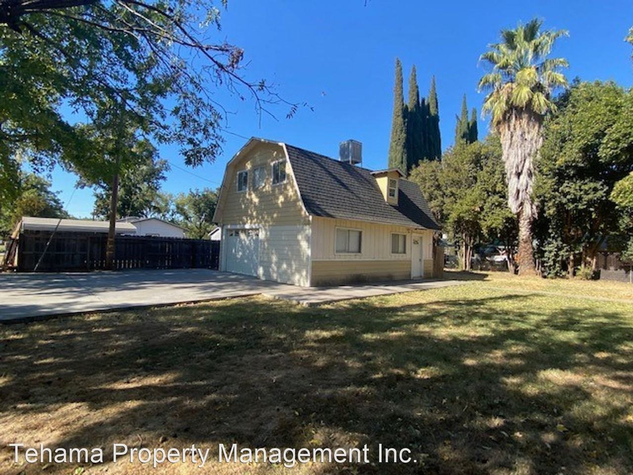 425 425 H St. - Photo 2 of 15