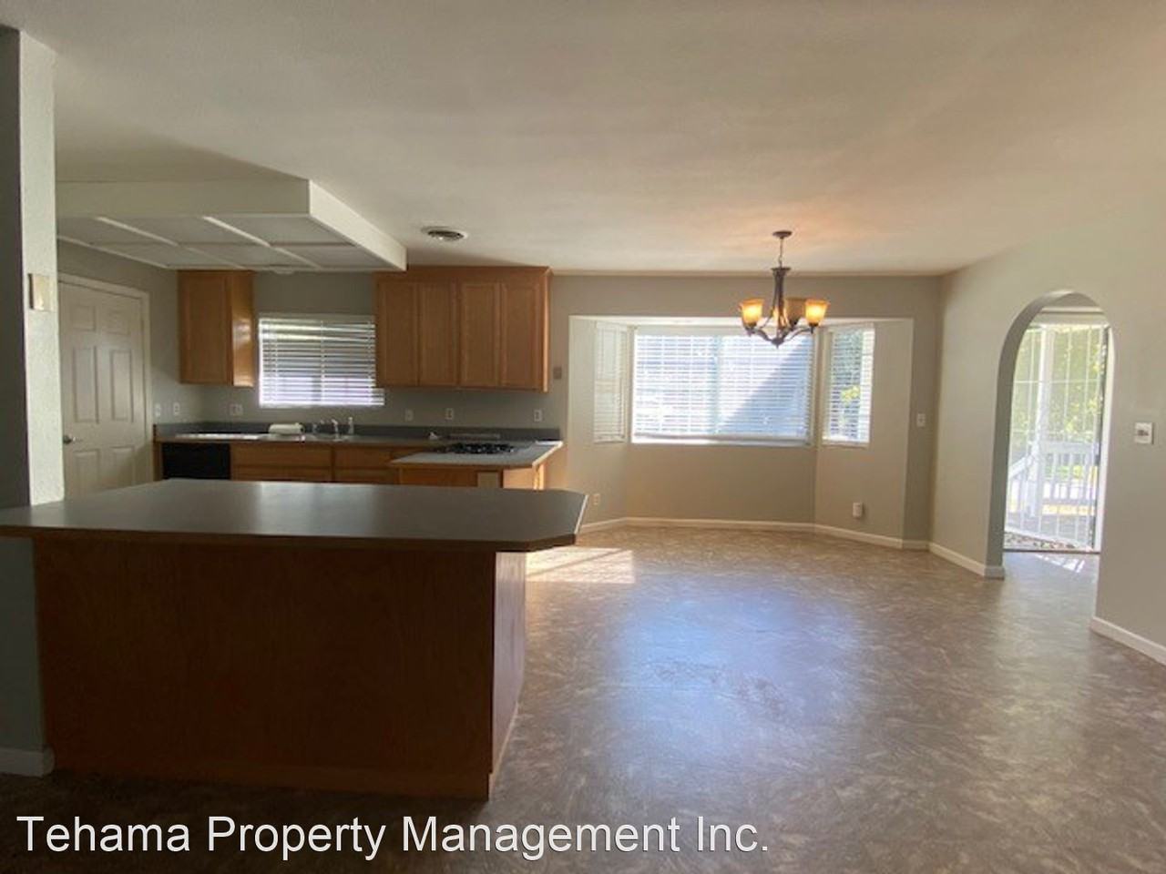 425 425 H St. - Photo 3 of 15