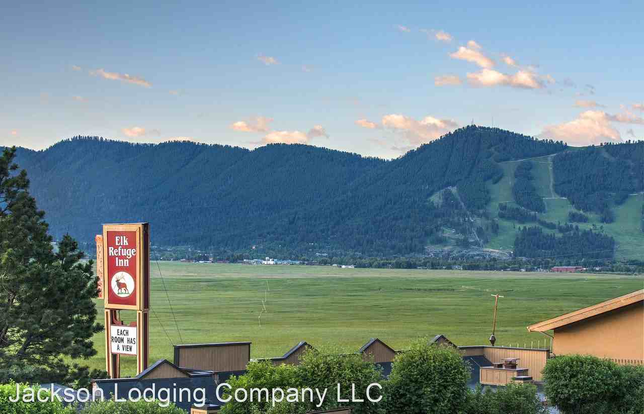 1755 North Highway 89 - Photo 2 of 2