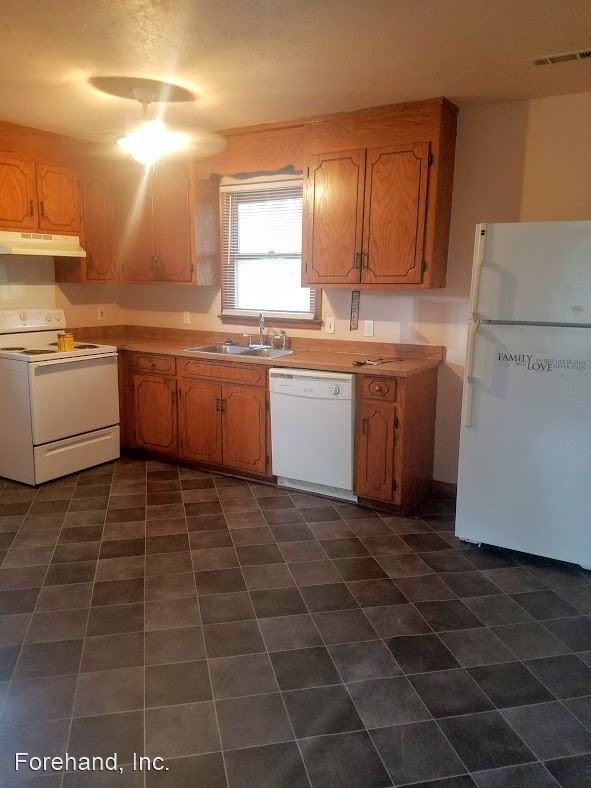 1149 Dixie Airport Rd. A-B - Photo 3 of 13