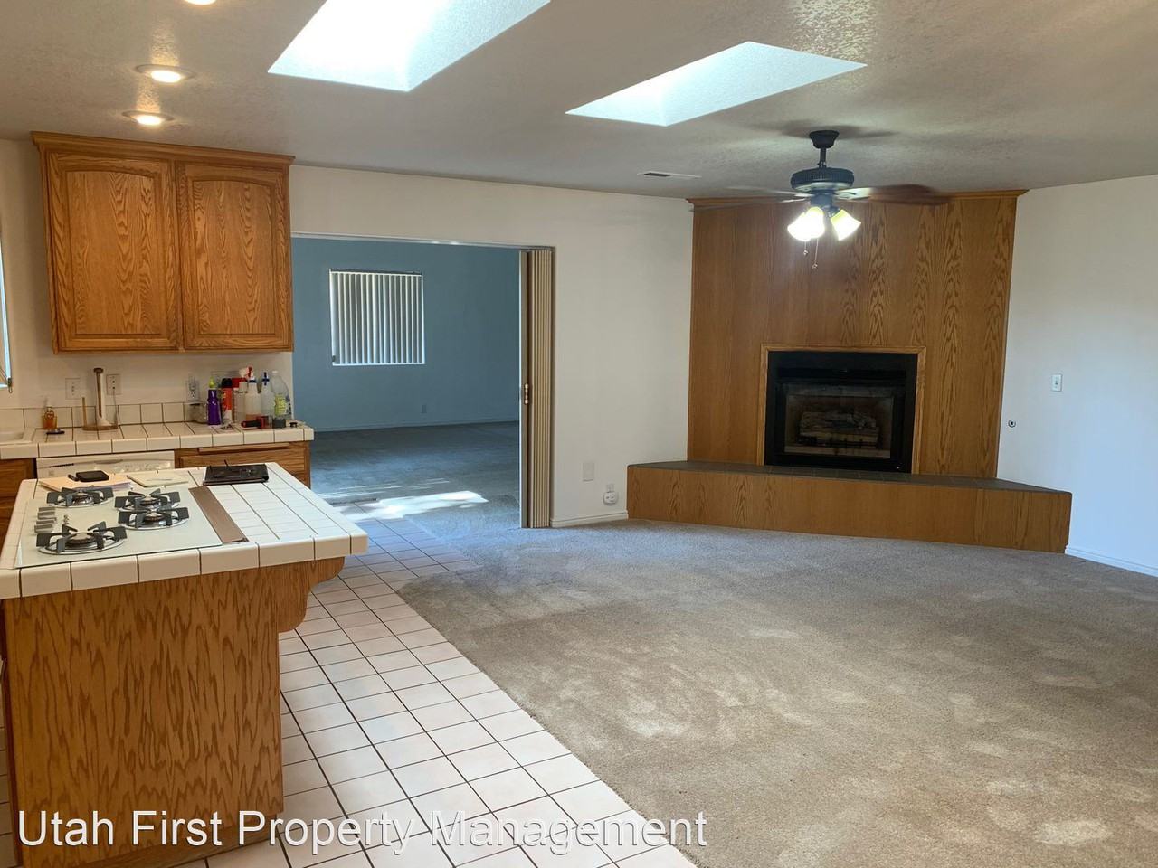 26 S 400 E - Photo 3 of 19