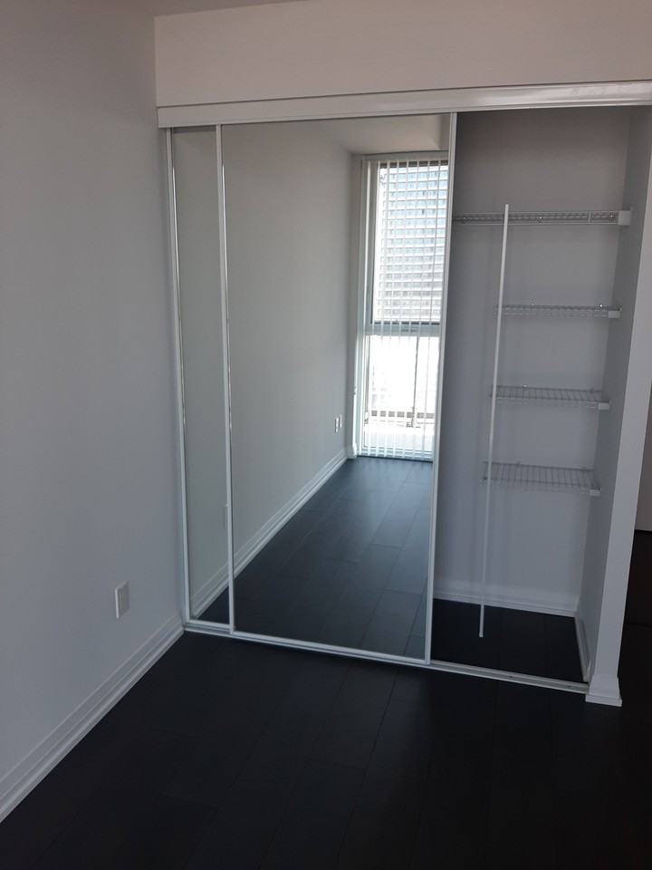 7895 Jane Street #1809