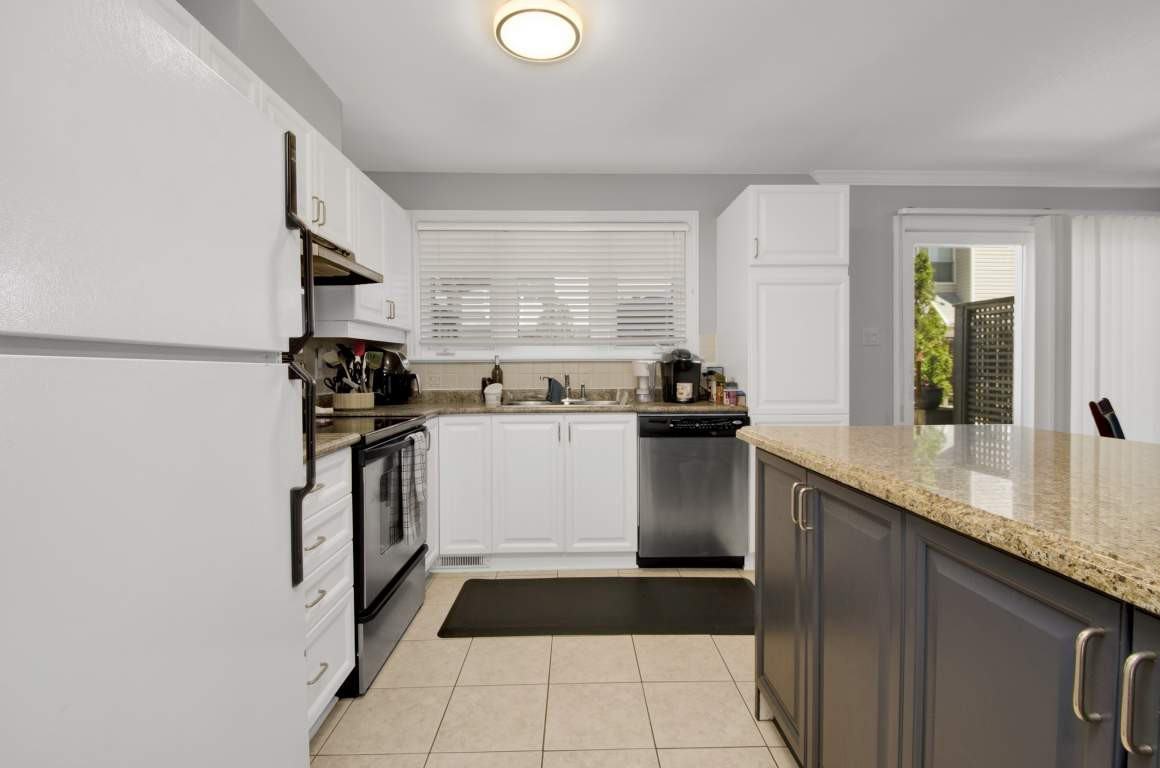 Monterey - Photo 3 of 17