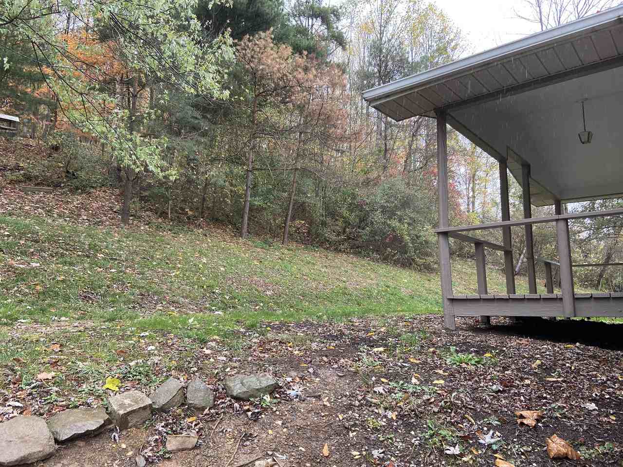 46 Pounds Hollow Road - Photo 3 of 19