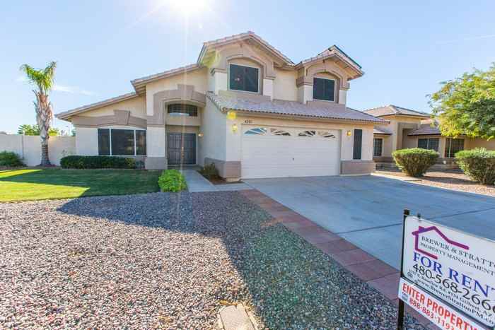 4201 E Harvard Ave - Photo 3 of 50