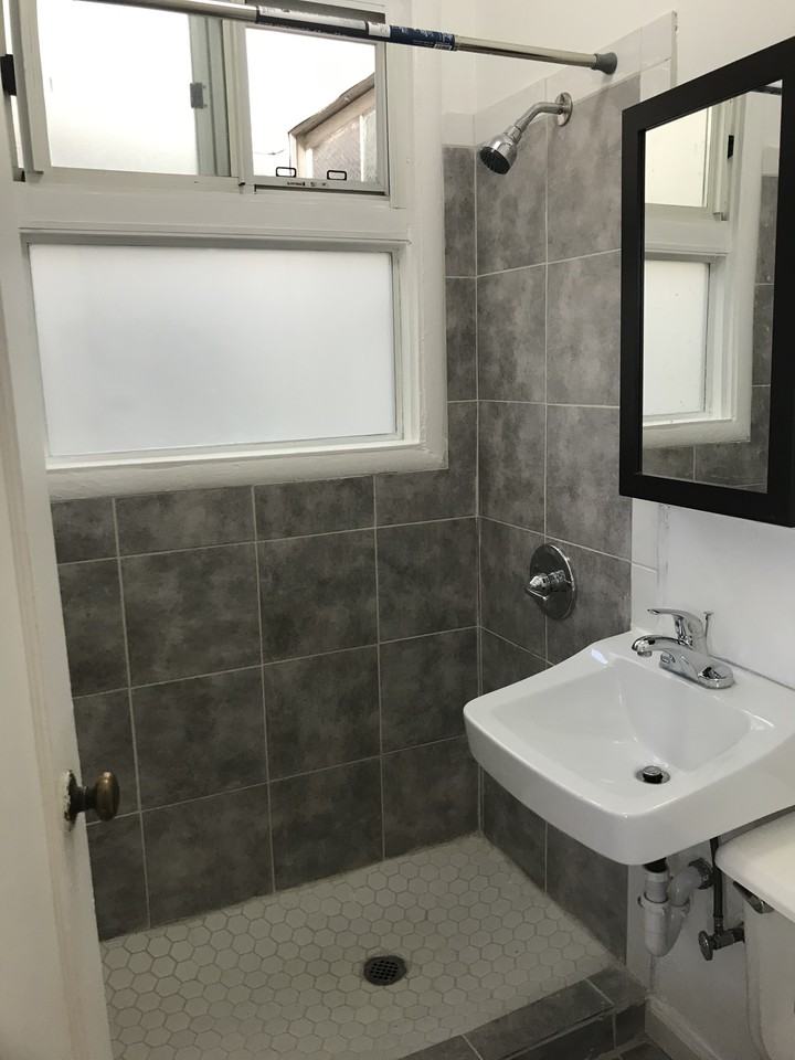 20 Hillcrest Boulevard #11