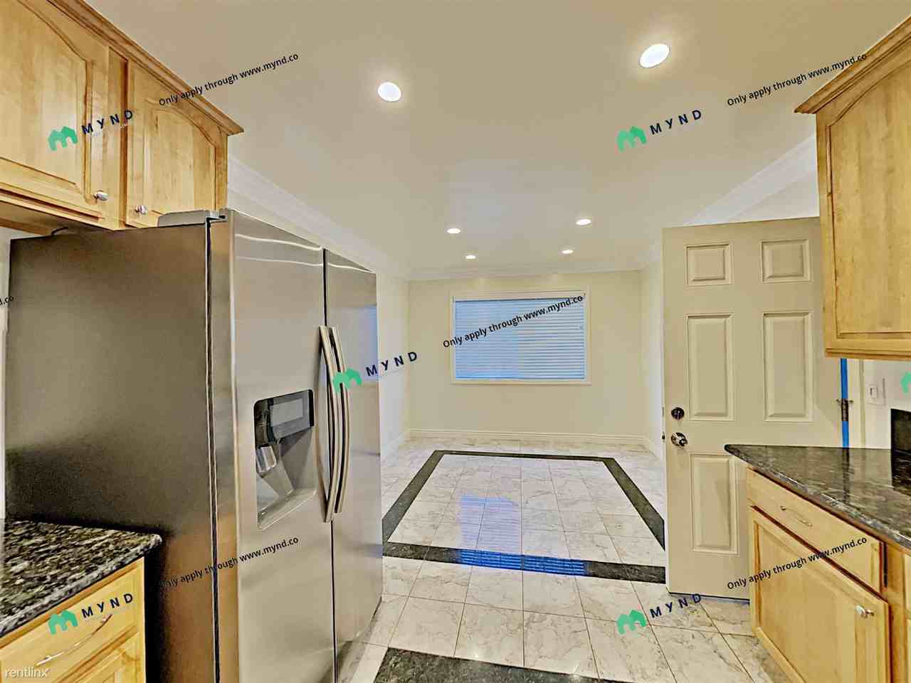 4910 Elmwood Dr - Photo 3 of 11