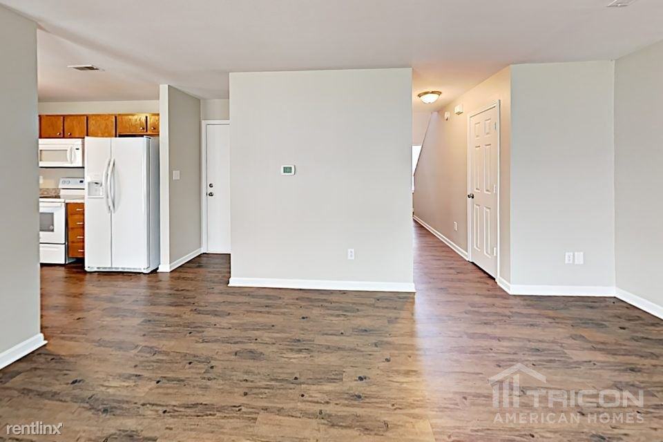 6930 Bosk Ct - Photo 3 of 16