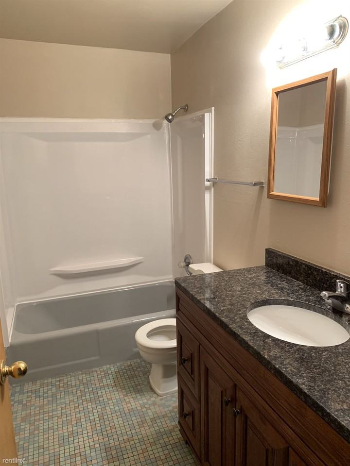 5642 S Marilyn St - Photo 2 of 8