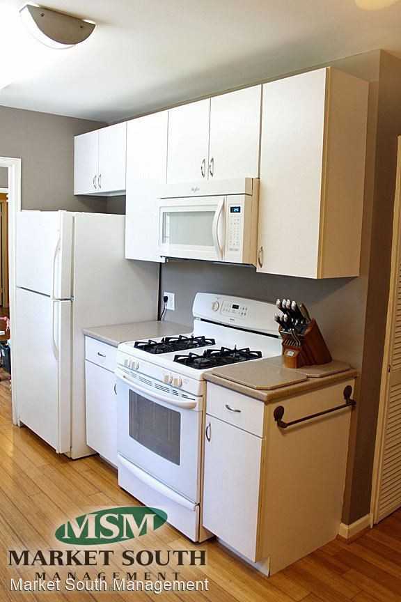 325 Oxford Dr - Photo 3 of 16