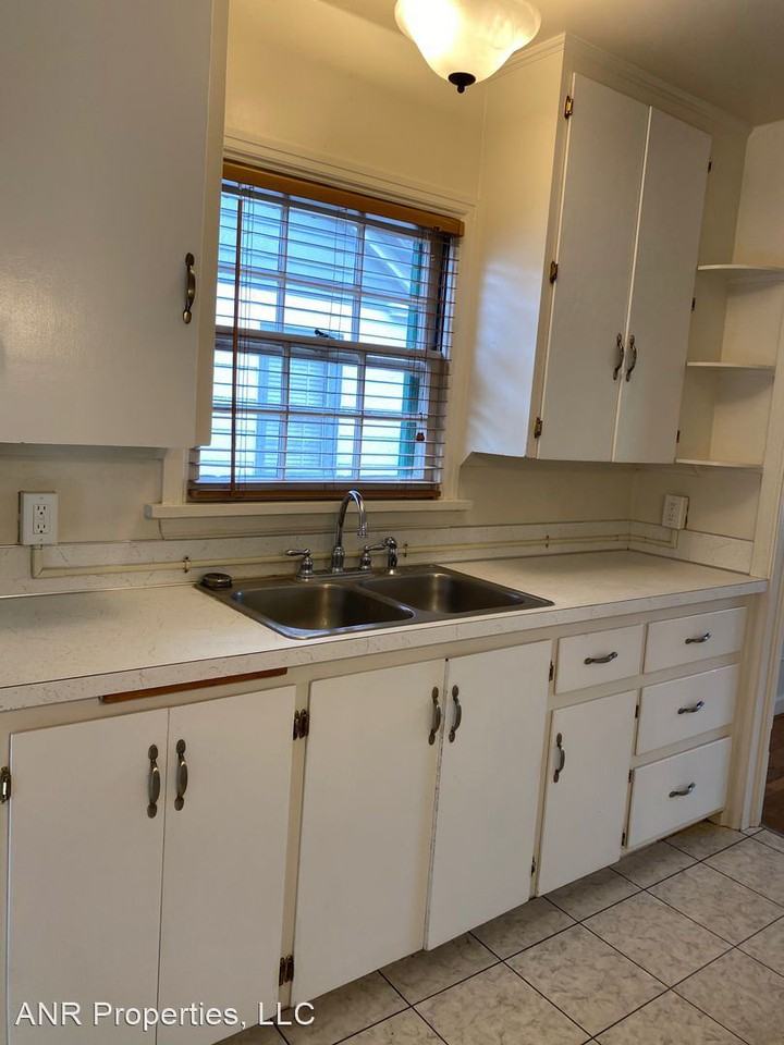 542 & 544 N 10th Ave - Photo 3 of 12