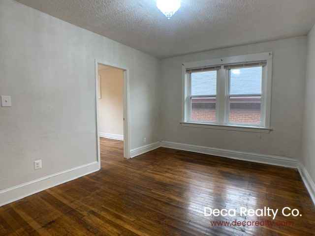 3134 S Compton Ave - Photo 2 of 10