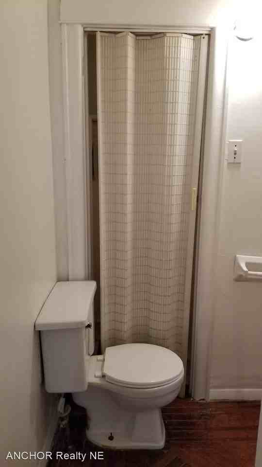 5257 Roosevelt Blvd - Photo 2 of 19