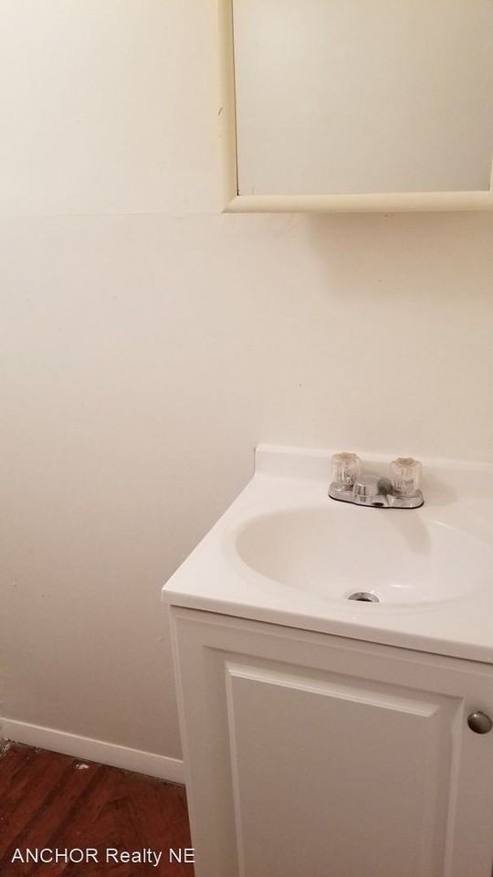 5257 Roosevelt Blvd - Photo 3 of 19