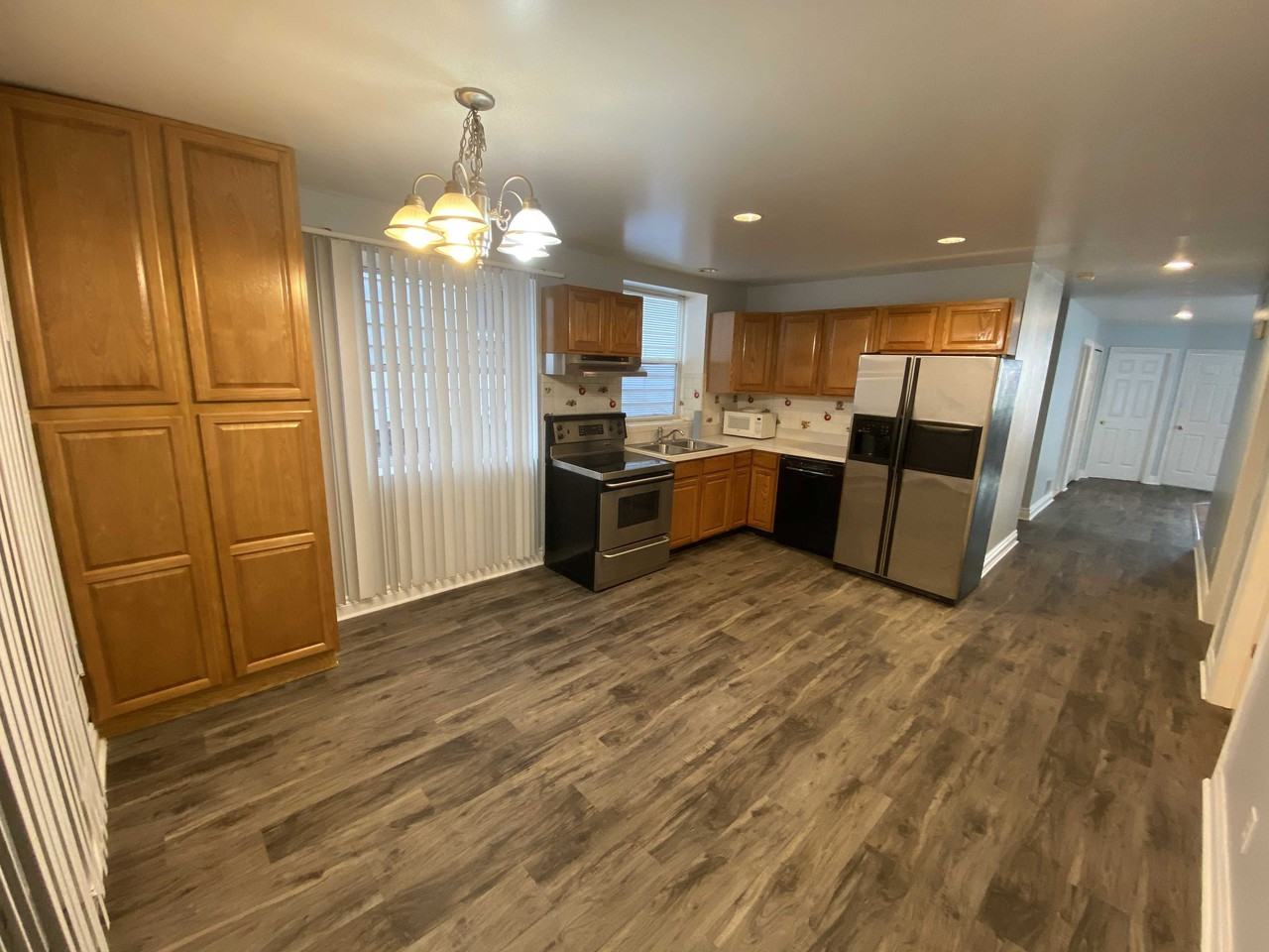 3266 Yemans St - Photo 2 of 12