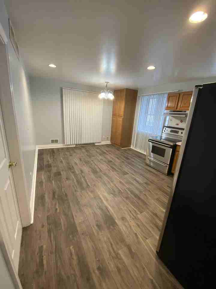 3266 Yemans St - Photo 3 of 12