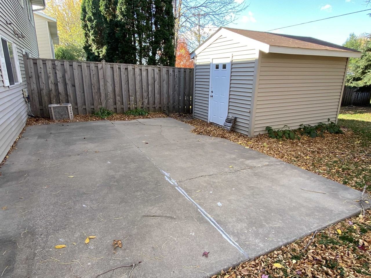 605 Kendall Dr - Photo 2 of 18