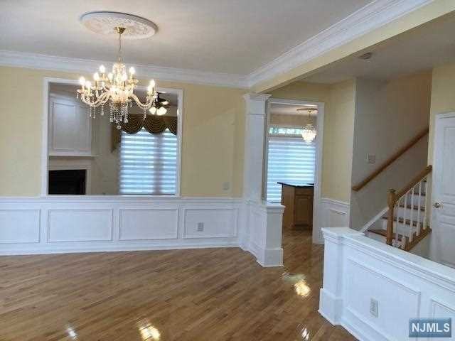 42 Mulberry Ct - Photo 3 of 20