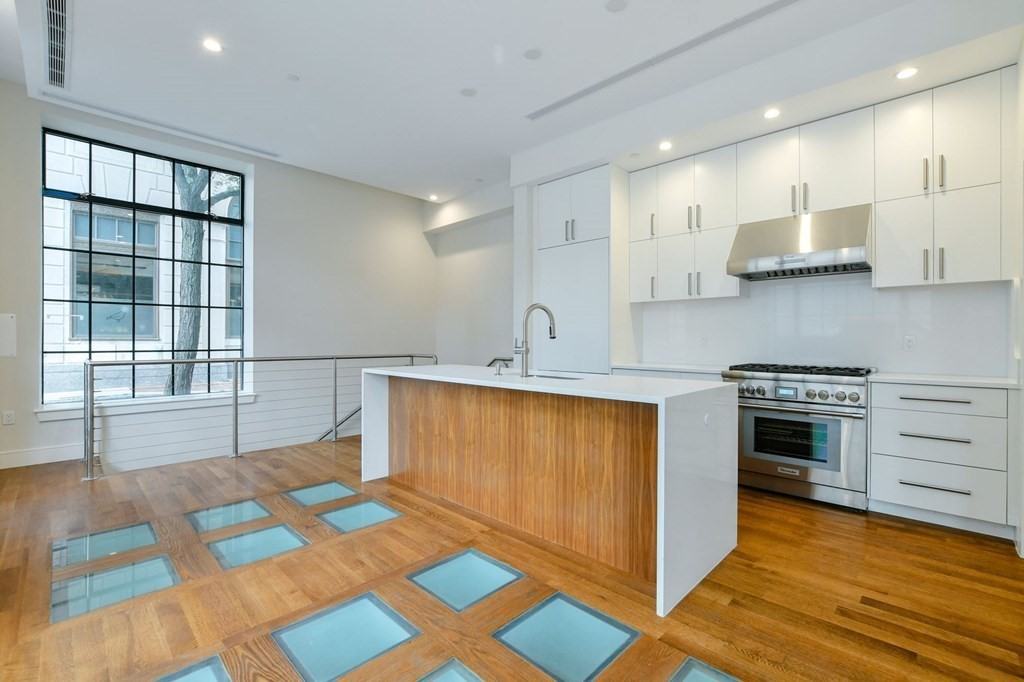 110 Arlington Street #1T