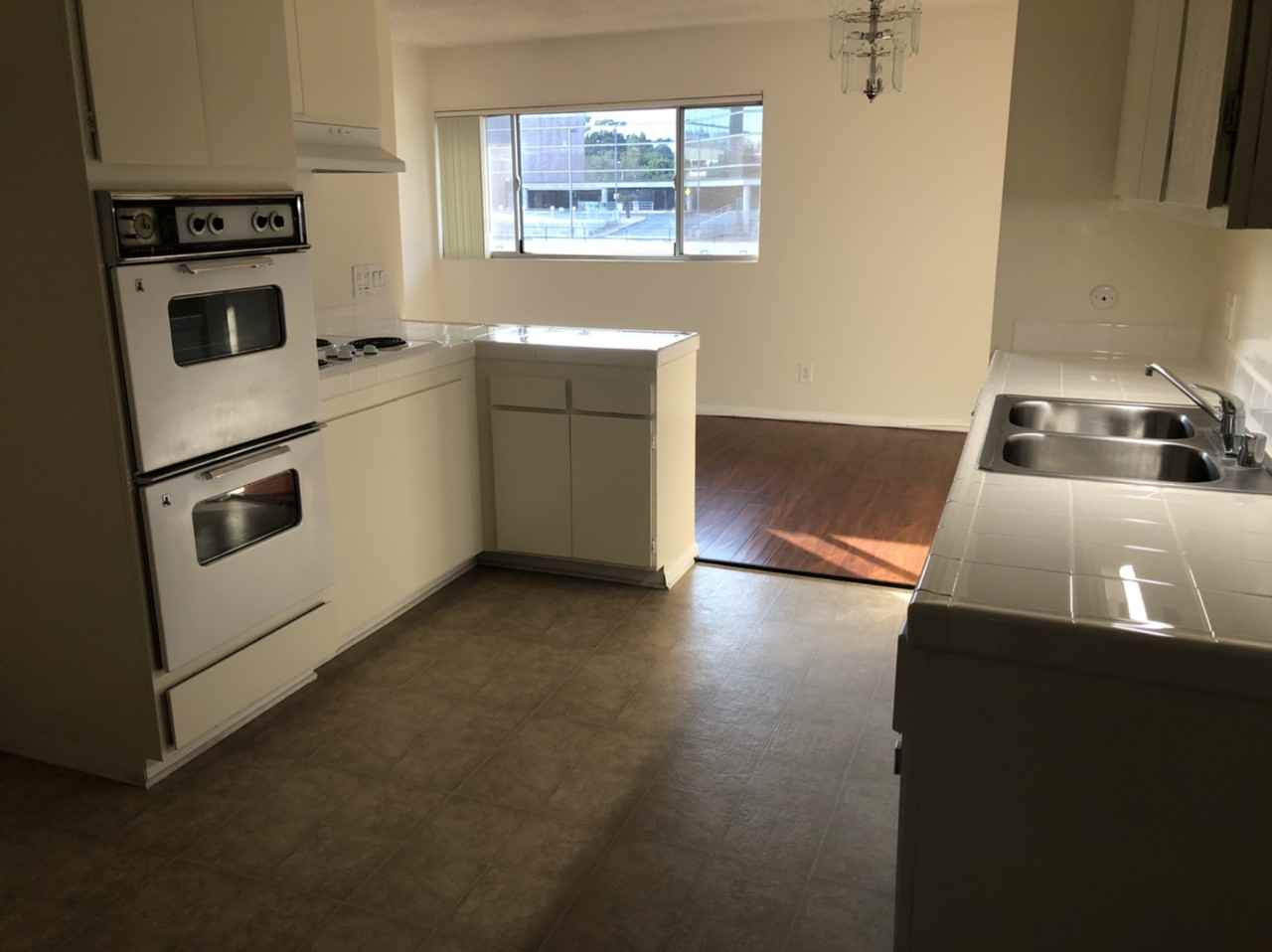 4058 Tujunga Avenue - Photo 3 of 10