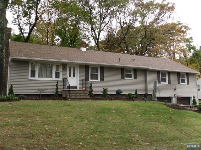 195 Raymond St - Photo 2 of 20