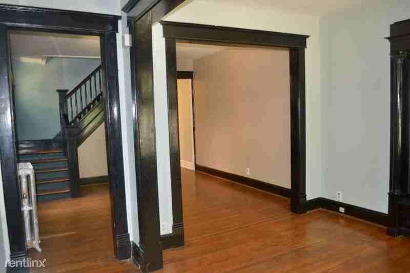 977 Woodruff Place East Dr - Photo 2 of 13