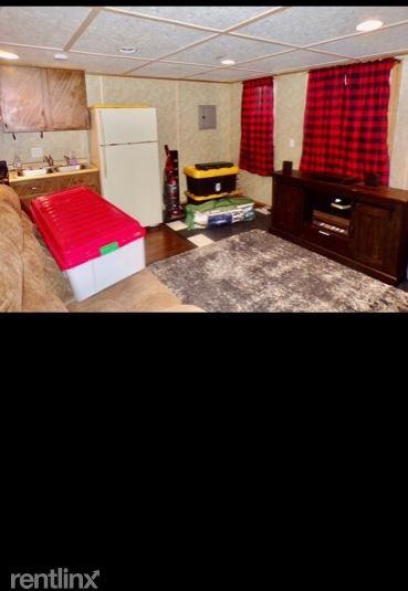 321 Charlie W Williams Rd - Photo 2 of 10