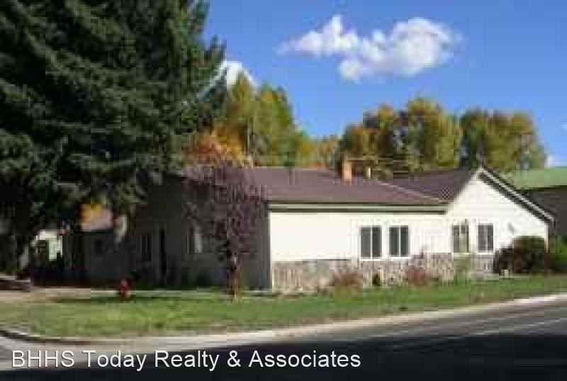 202 S 11th - Photo 3 of 11