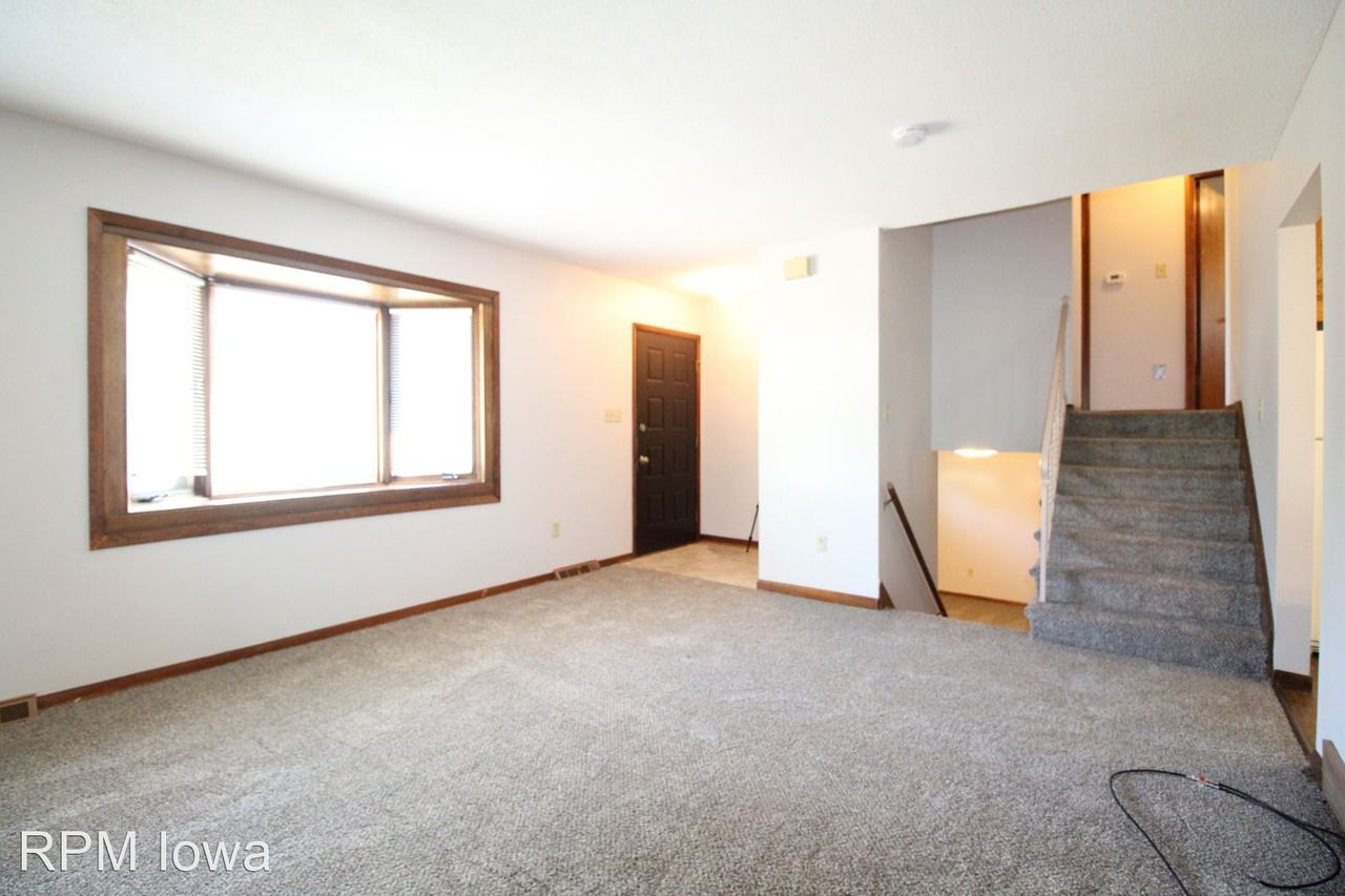 4400 Se 3rd St - Photo 2 of 28