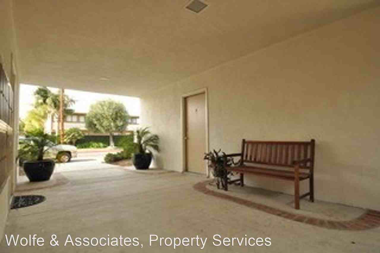 776 Camino del Sur - Photo 2 of 3