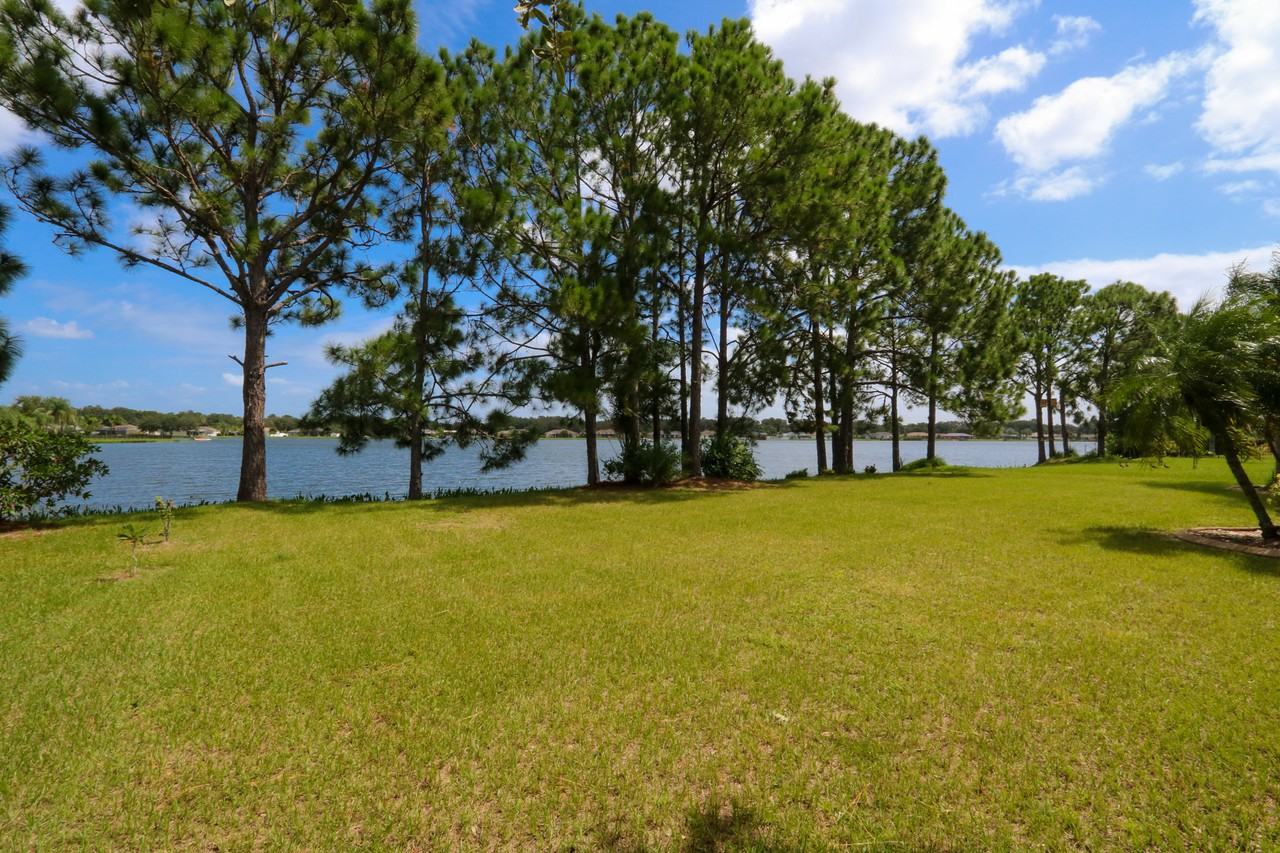 6459 Clair Shore Dr - Photo 3 of 28