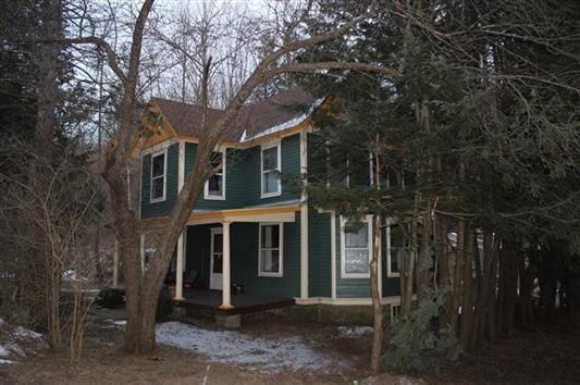 42 Academy St - Photo 2 of 6