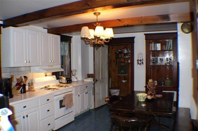 42 Academy St - Photo 3 of 6