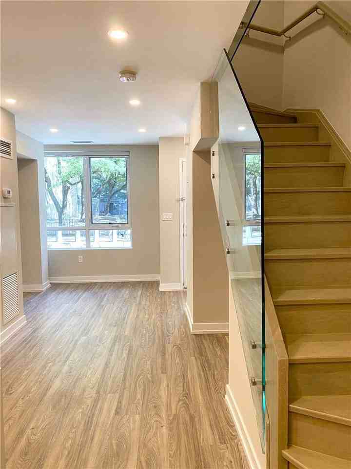 316 Bleecker Street - Photo 2 of 7