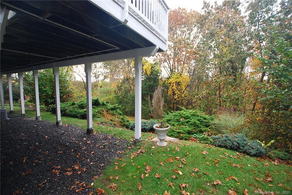381 Chestnut Hill Rd - Photo 2 of 25