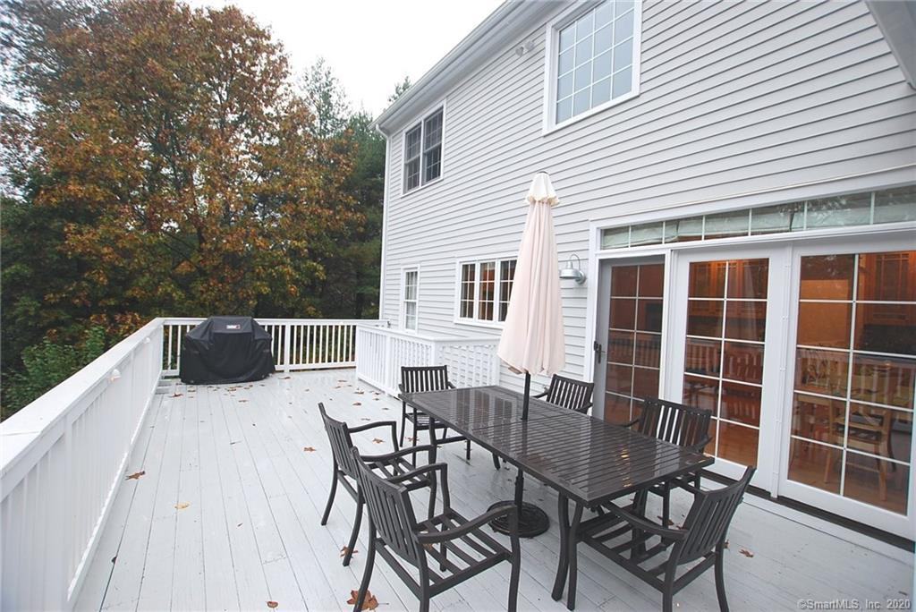 381 Chestnut Hill Rd - Photo 3 of 25