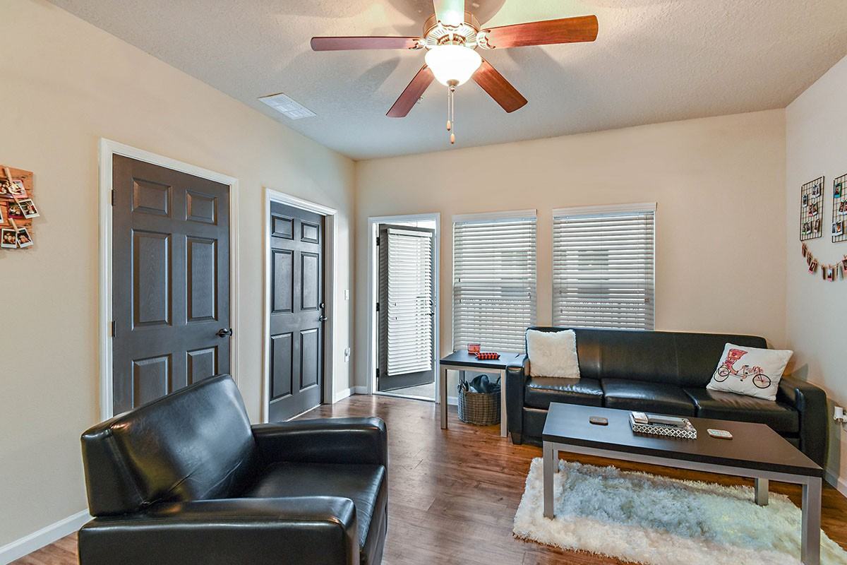 LynCourt Square - Photo 2 of 27