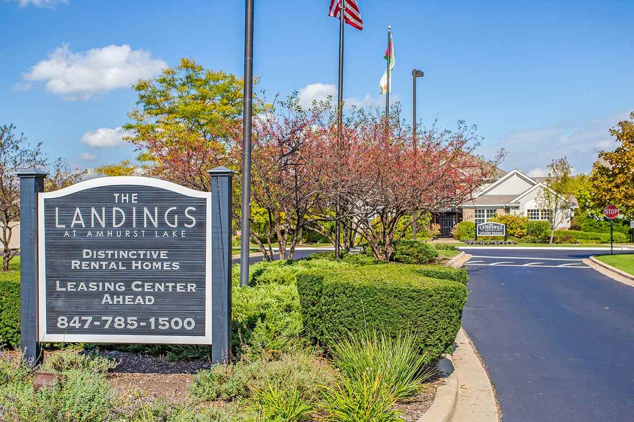 Landings at Amhurst Lake - Photo 2 of 33