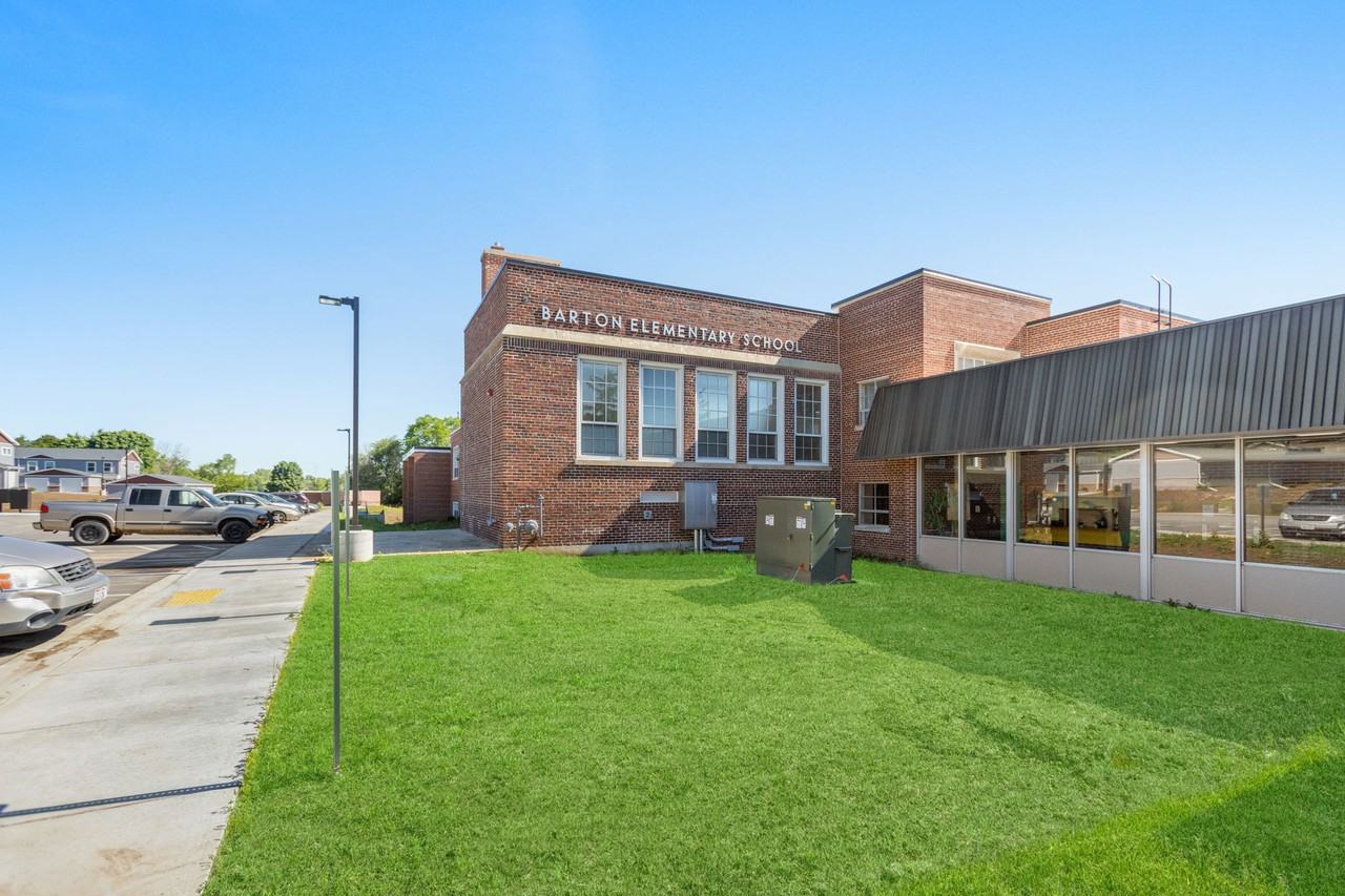 Barton School Apartments 614 School Pl, West Bend, WI 53090 Zumper