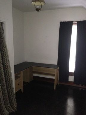 1325 S Cedar St - Photo 2 of 7