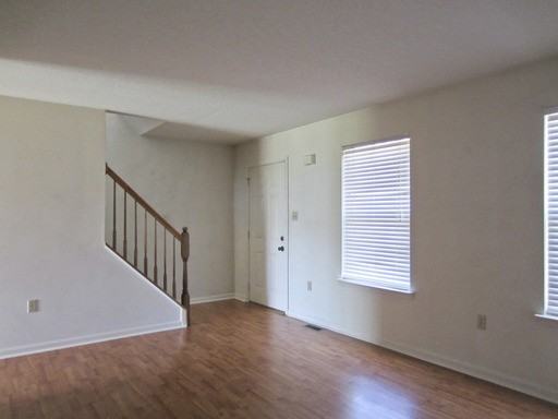 55 Charles Cir - Photo 3 of 22