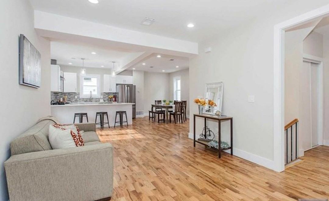 2389 3rd St - Photo 2 of 10