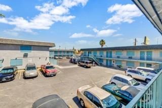 Fremont Palms - Photo 3 of 10