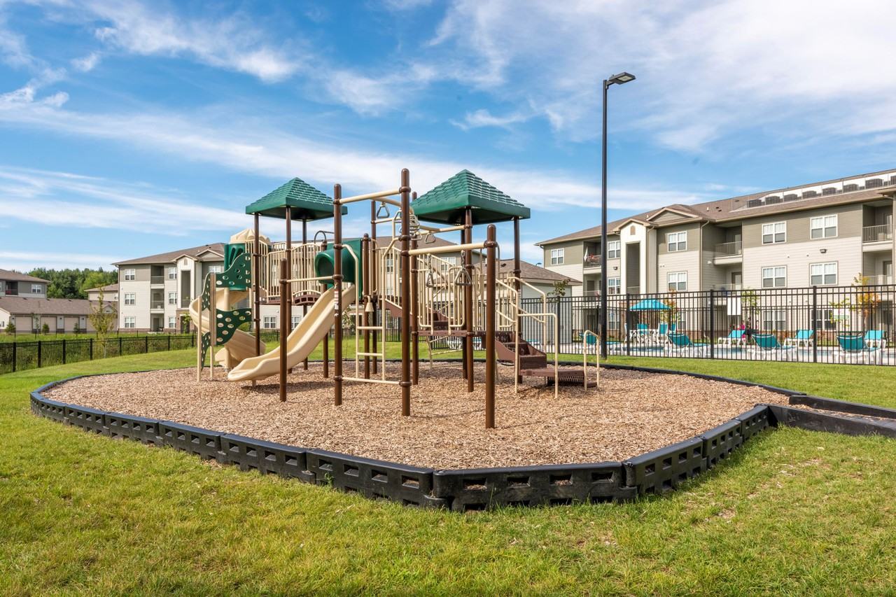 Jefferson Green - Photo 5 of 47