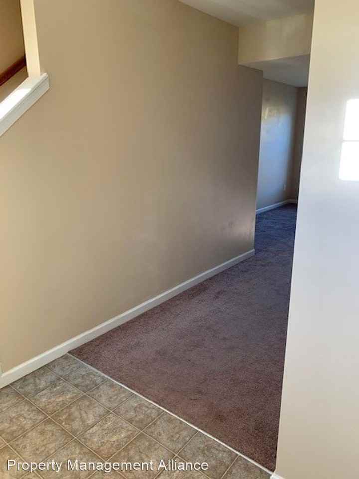 80 Silversides Way - Photo 3 of 35