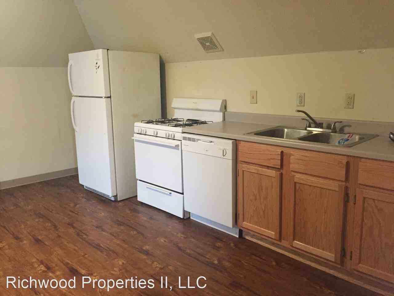 445 Baird Street A-D - Photo 2 of 6