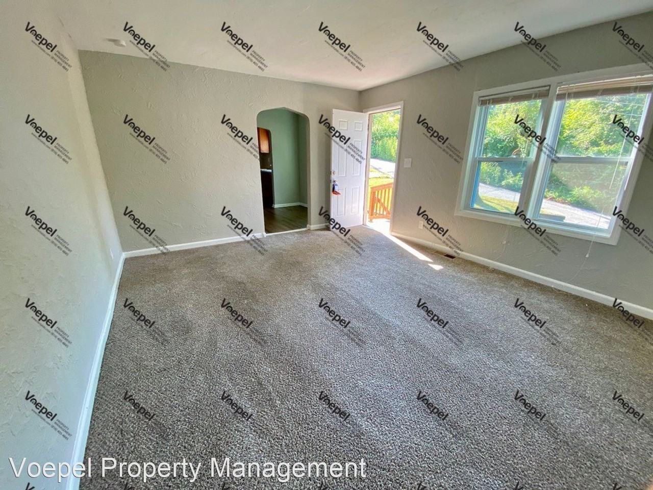 3700 Delavan Ave - Photo 3 of 10